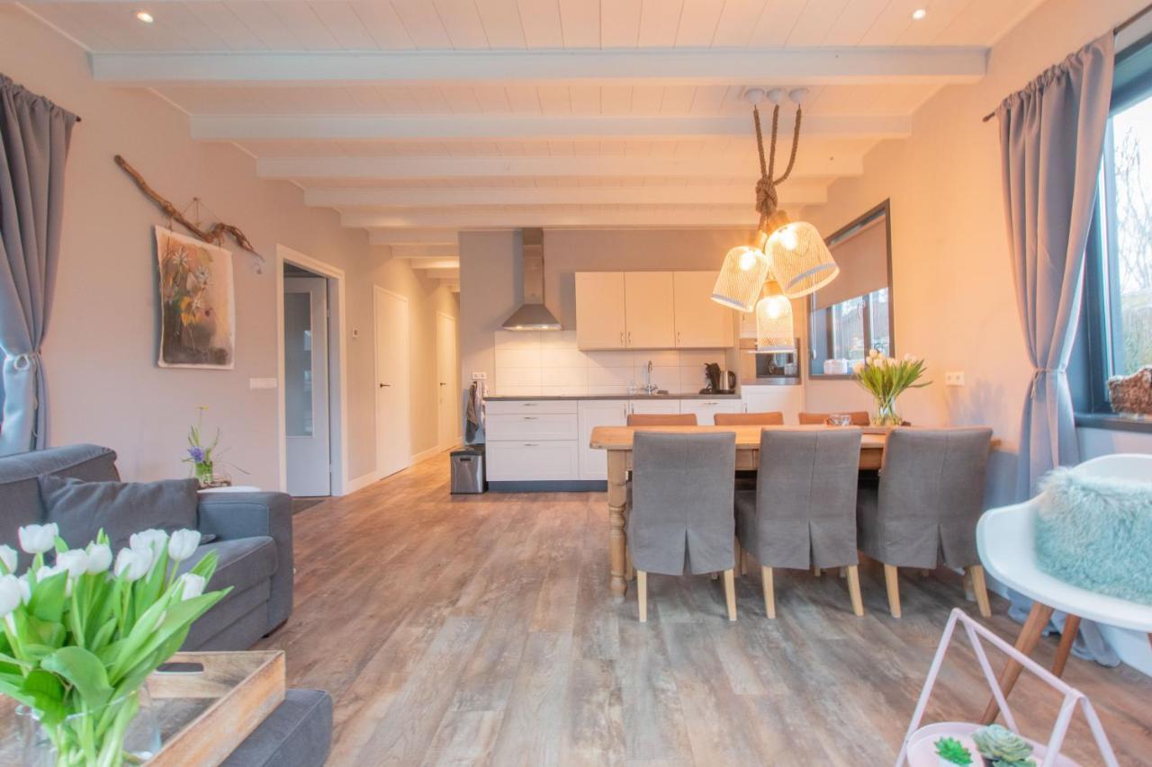 Stijlvol ingerichte bungalow in Baarland Exterior foto