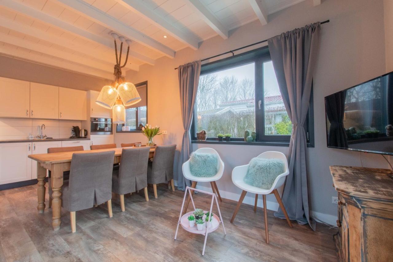 Stijlvol ingerichte bungalow in Baarland Exterior foto